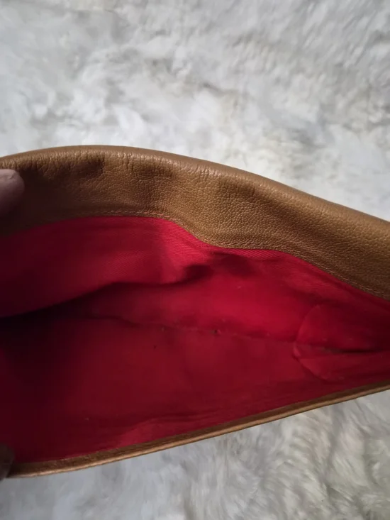 BARNEYS NEW YORK Classic Brown Envelope Leather Clutch - Picture 6 of 8